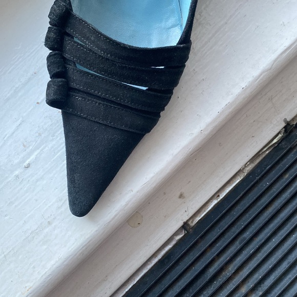 Gorgeous, black suede heels - Picture 4 of 9